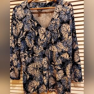 Ann Taylor Floral Top  💠